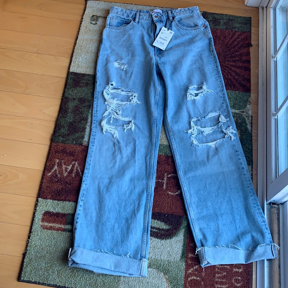 High Rise -full length -Ripped Zara jeans
